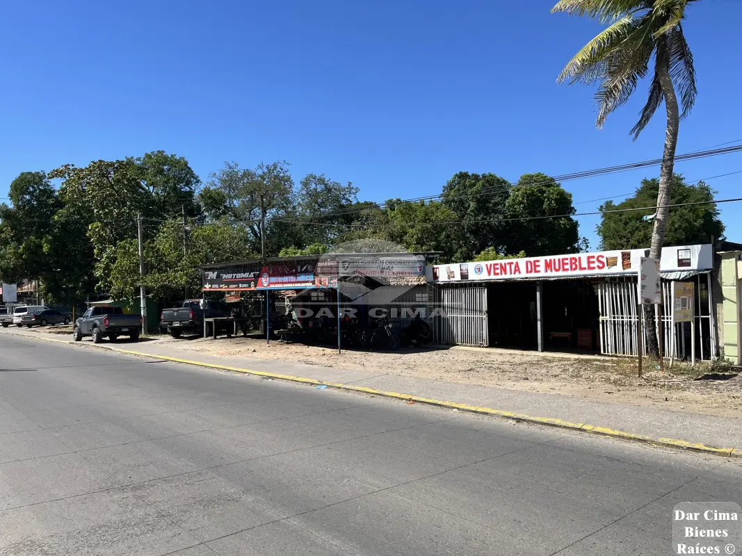 Se vende en Choluteca Terreno Comercial frente a Blvd. Mauricio Oliva