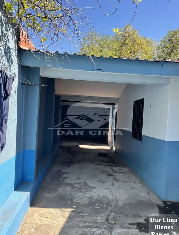 En barrio el tamarindo Choluteca se vende casa de habitacion para negocio zona centrica