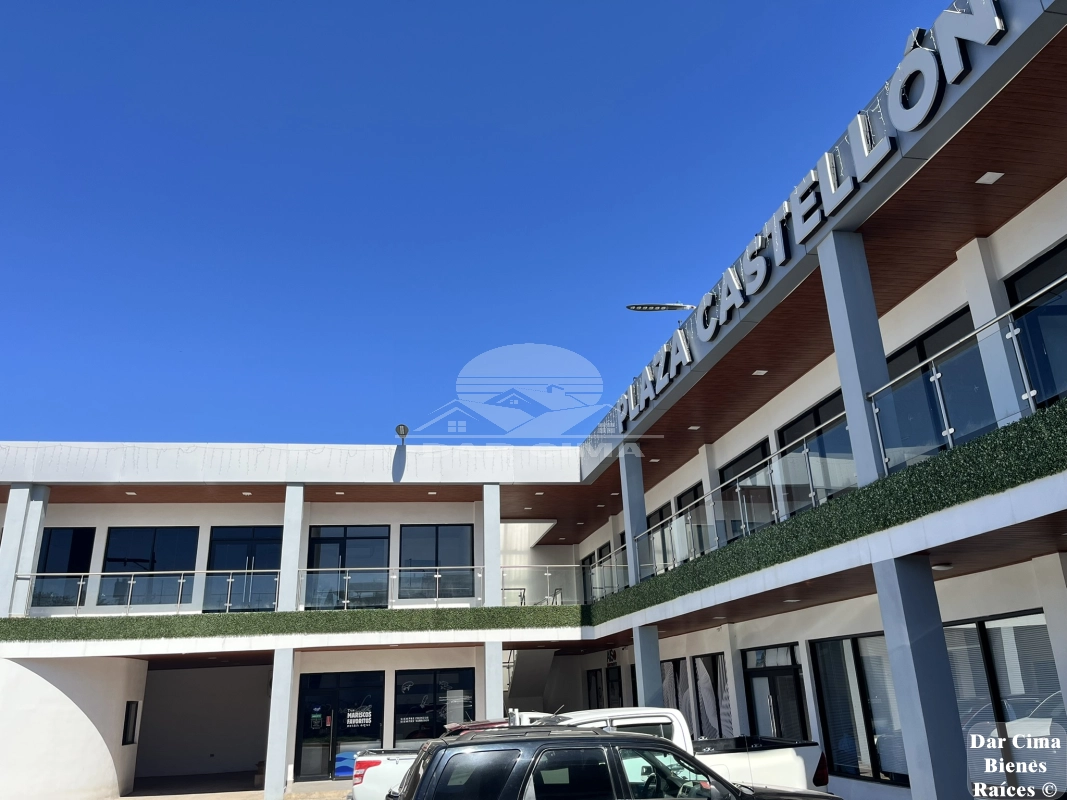 Se vende edificio comercial en Choluteca