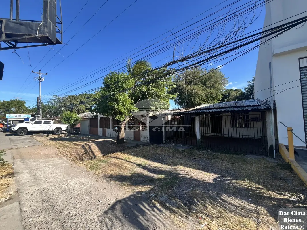 En venta Terreno comercial frente a Unimall Choluteca sobre Boulevard Mauricio Oliva